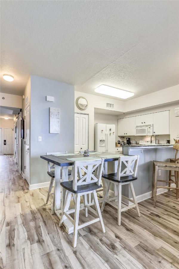 Shores Of Panama 327 - Amazing And View! Family Friendly! Reserved Parking, Apartment Panama City Beach